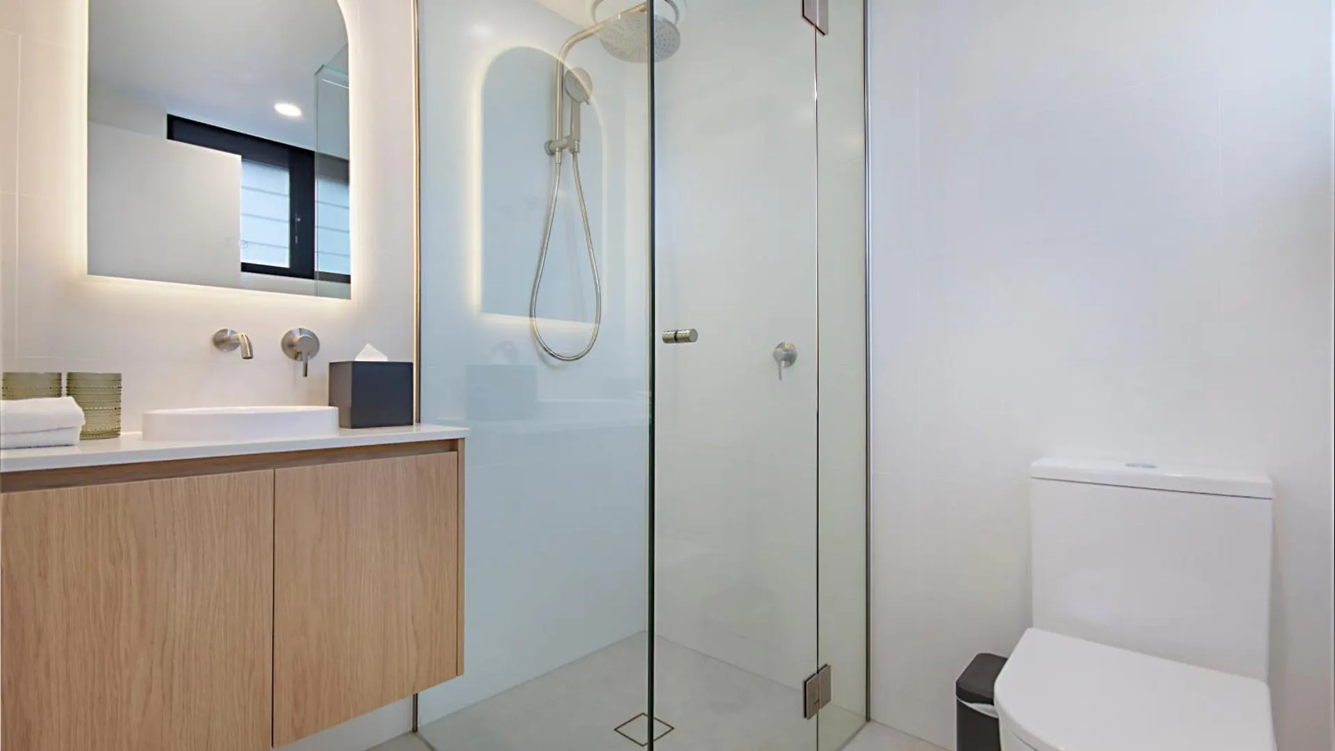 The Shores Surfers Paradise Apartments Gold Coast