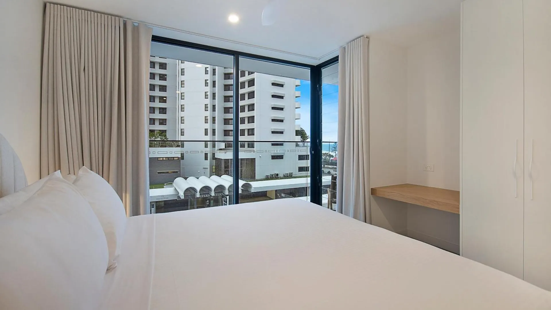 The Shores Surfers Paradise Apartments Gold Coast