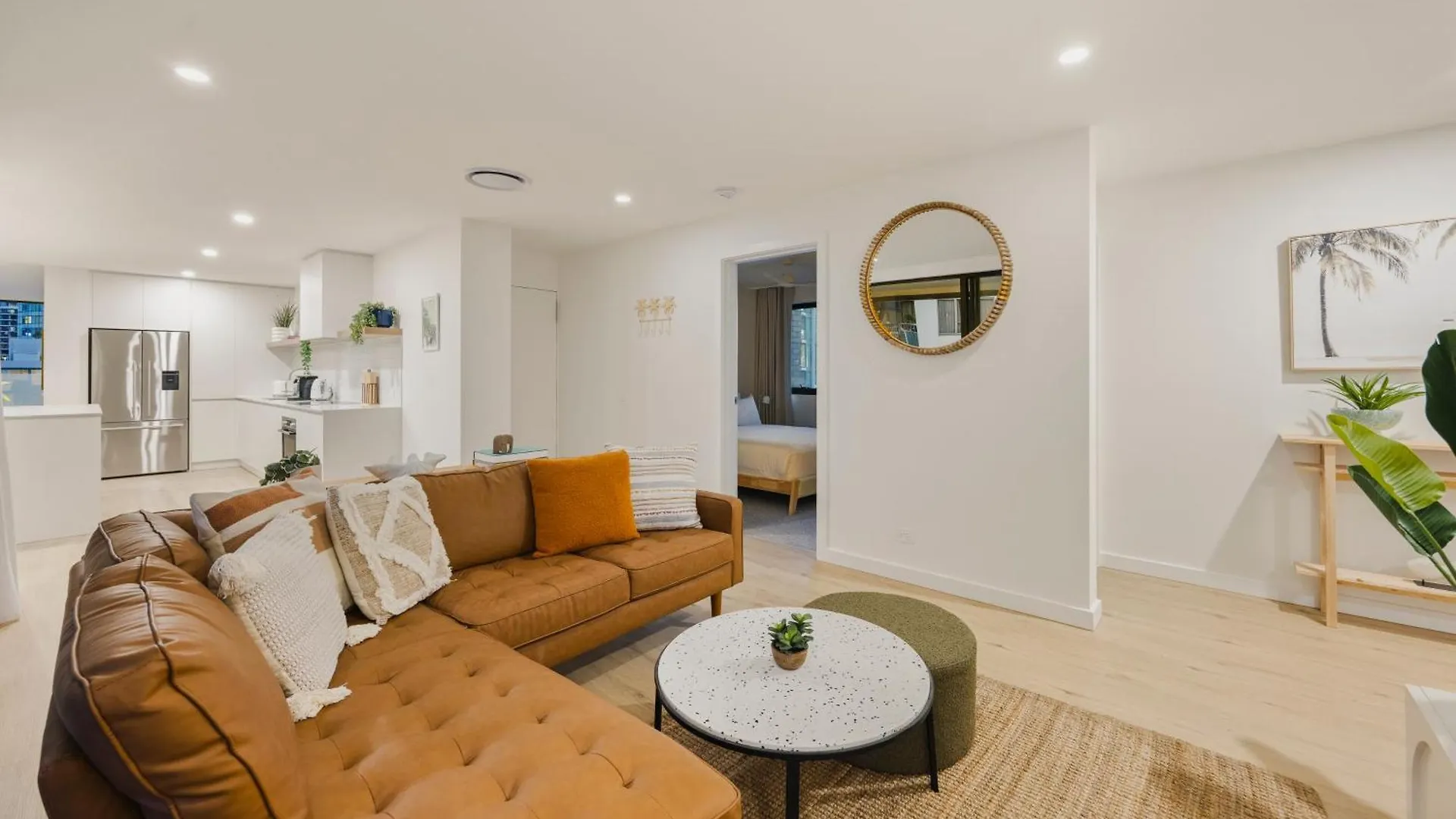 The Shores Surfers Paradise Apartments Gold Coast