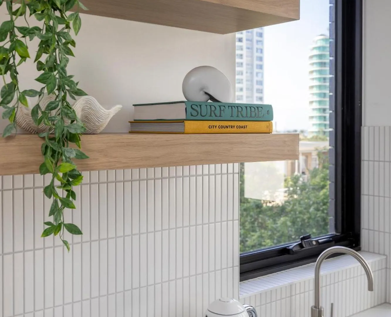The Shores Surfers Paradise Apartments Gold Coast