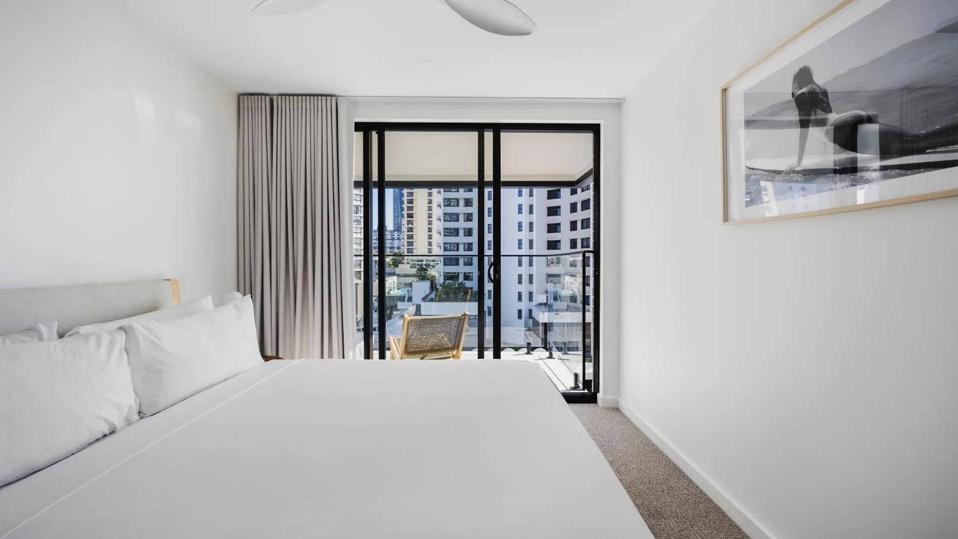 The Shores Surfers Paradise Apartments Gold Coast