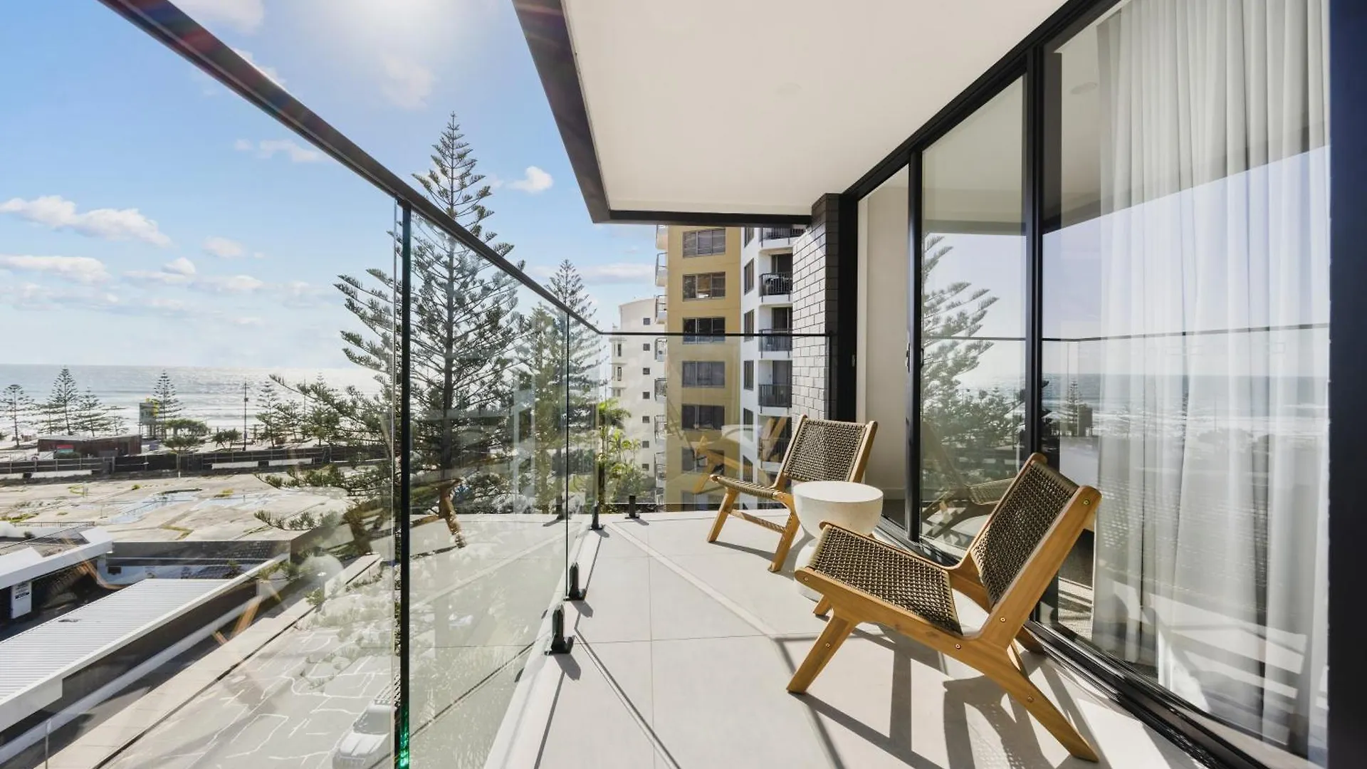 The Shores Surfers Paradise Apartments Gold Coast